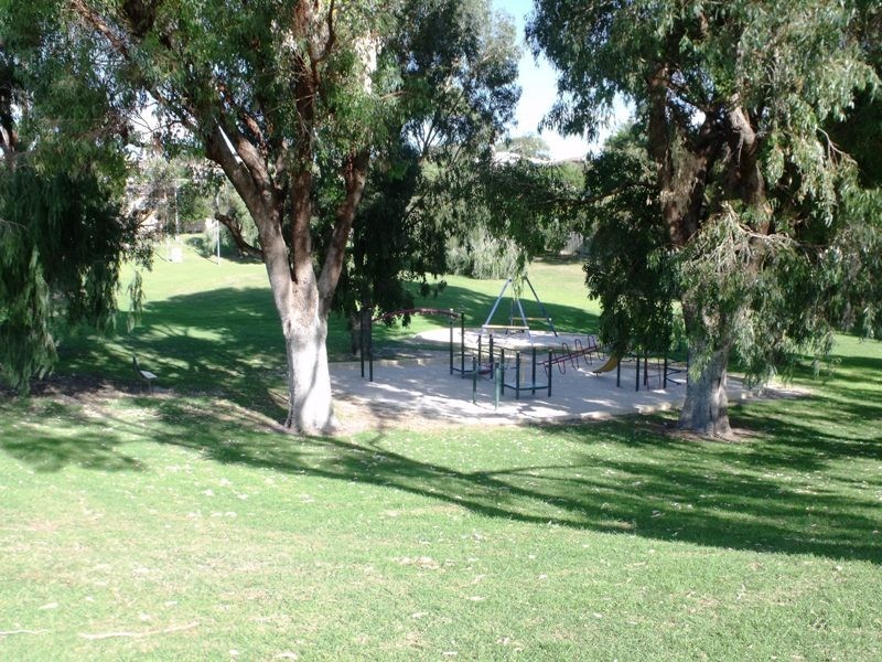 121 Tapping Way, Quinns Rocks WA 6030