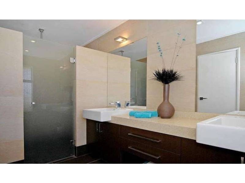 5 Karmoy Place, Mindarie WA 6030
