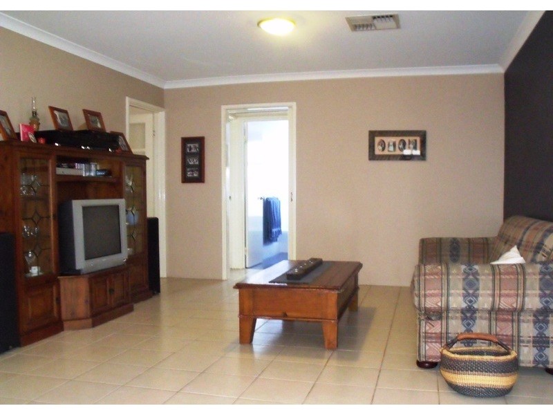 10 Staplehurst Crescent, Butler WA 6036