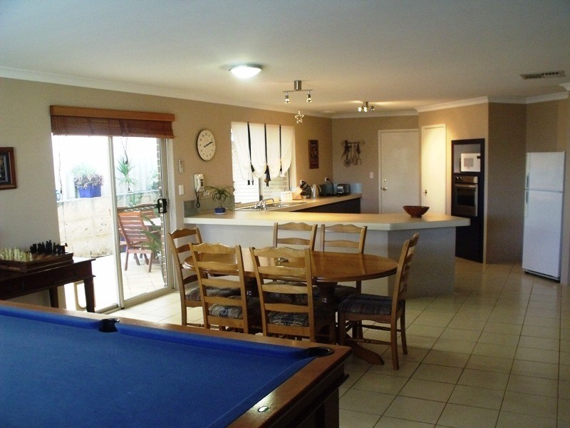 10 Staplehurst Crescent, Butler WA 6036