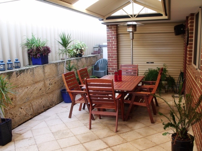 10 Staplehurst Crescent, Butler WA 6036