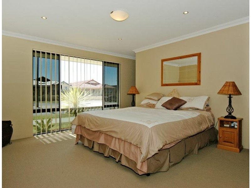 98 Benenden Avenue, Butler WA 6036