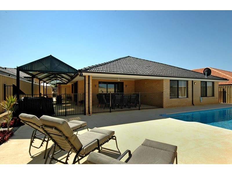 98 Benenden Avenue, Butler WA 6036