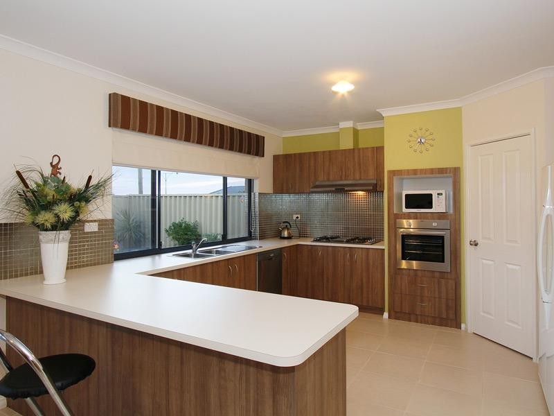 9 Hillsborough Parkway, Ridgewood WA 6030