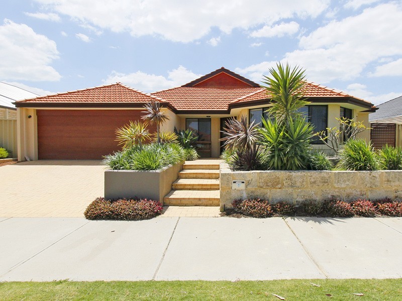 76 Camborne Parkway, Butler WA 6036