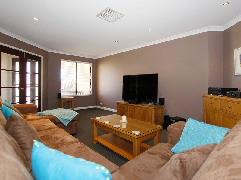 76 Camborne Parkway, Butler WA 6036