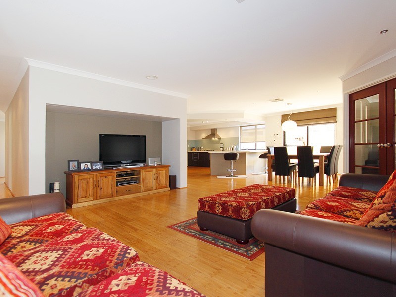 76 Camborne Parkway, Butler WA 6036