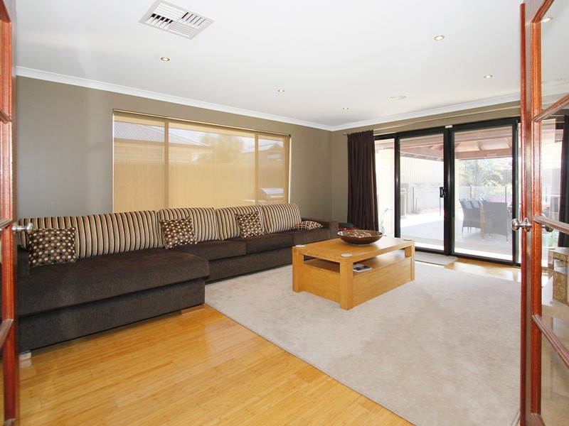 76 Camborne Parkway, Butler WA 6036
