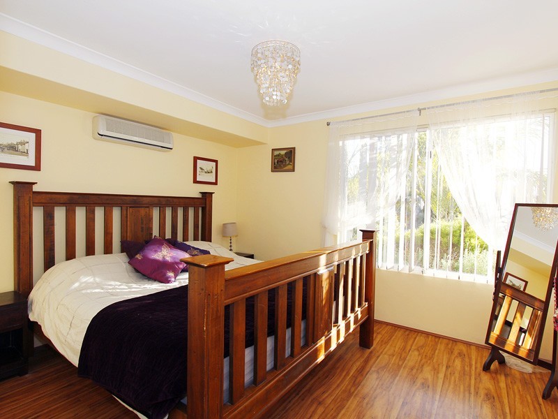 18 Callander Avenue, Kinross WA 6028