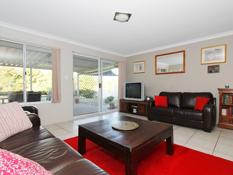 18 Callander Avenue, Kinross WA 6028