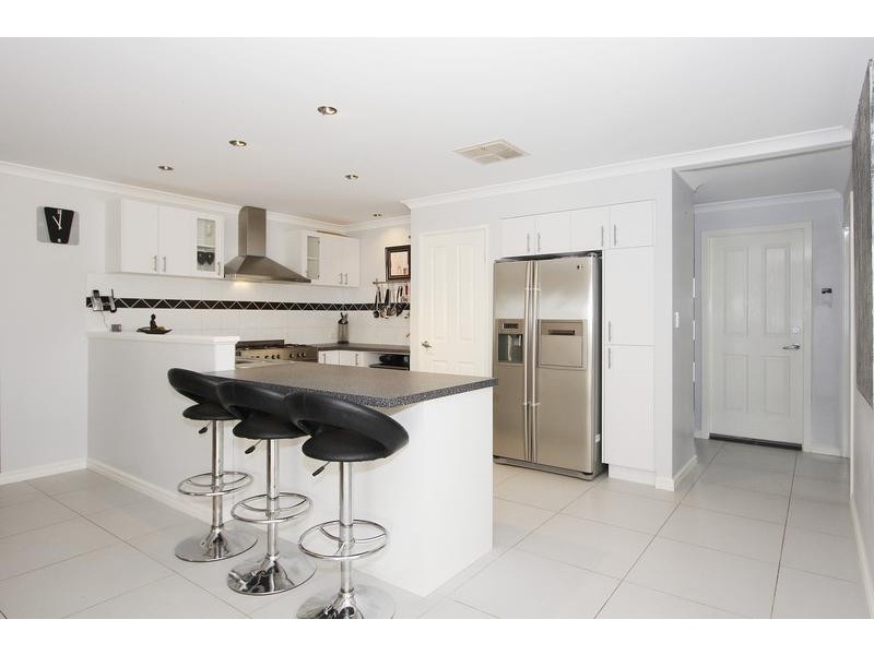 9 Elmhurst Drive, Clarkson WA 6030