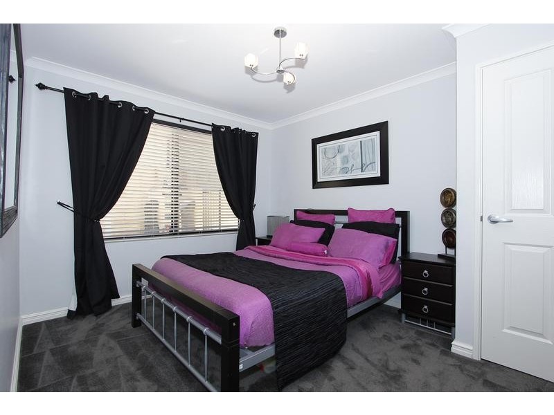 9 Elmhurst Drive, Clarkson WA 6030