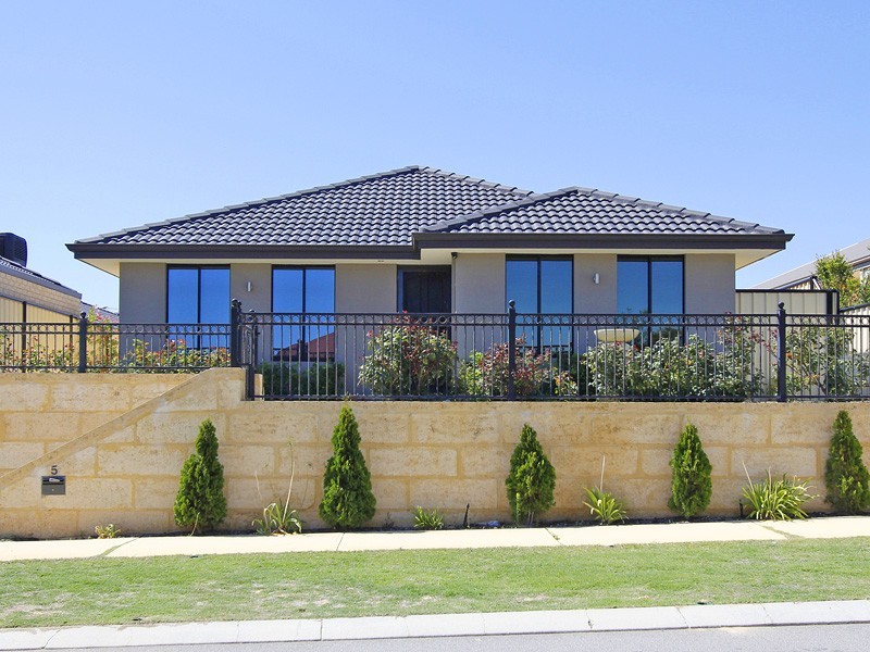 5 Salamanca Turn, Clarkson WA 6030