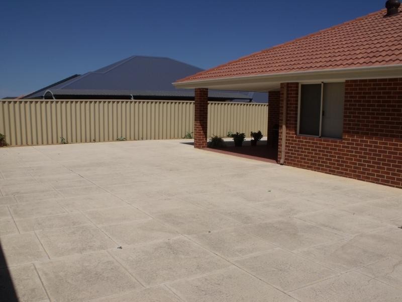 44 Ammanford Crescent, Butler WA 6036