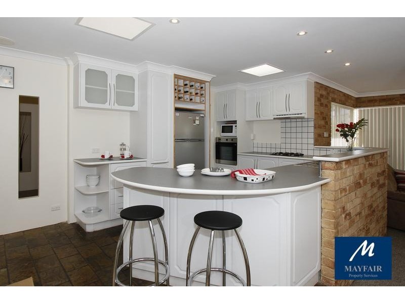 37 Fallbrook Avenue, Woodvale WA 6026