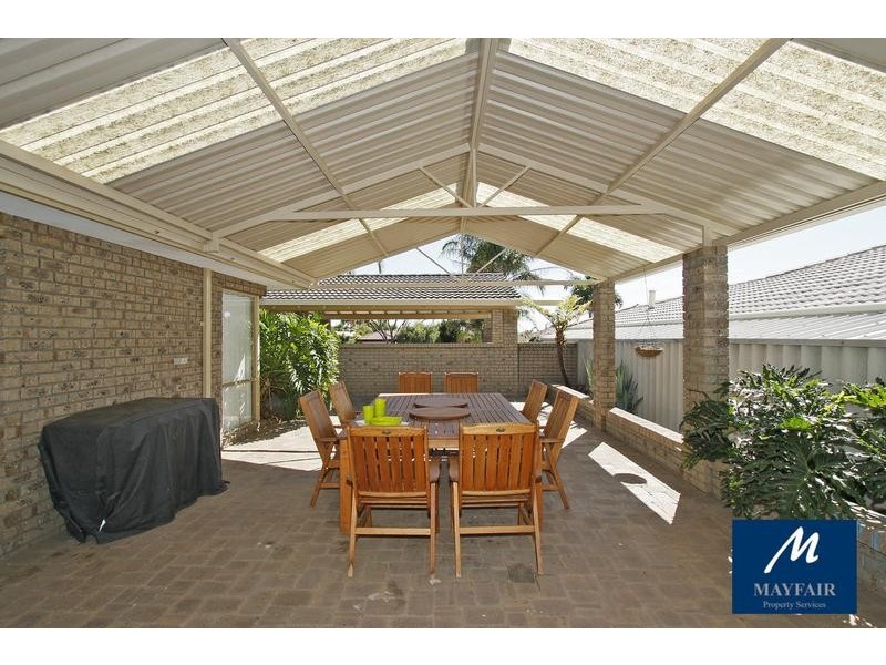 37 Fallbrook Avenue, Woodvale WA 6026