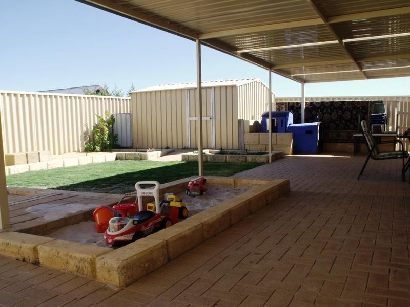 12 Foxton Way, Butler WA 6036