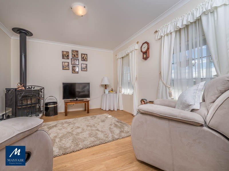 8 Moorlinch Street, Butler WA 6036