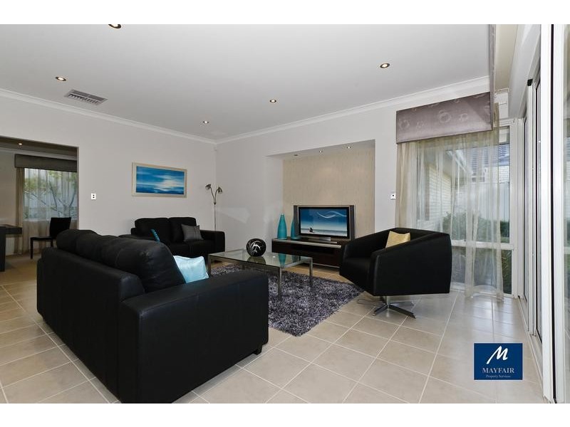 14 Jindalee Boulevard, Jindalee WA 6036