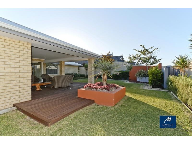 14 Jindalee Boulevard, Jindalee WA 6036