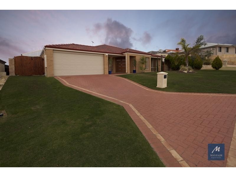 11 Menteith Place, Kinross WA 6028