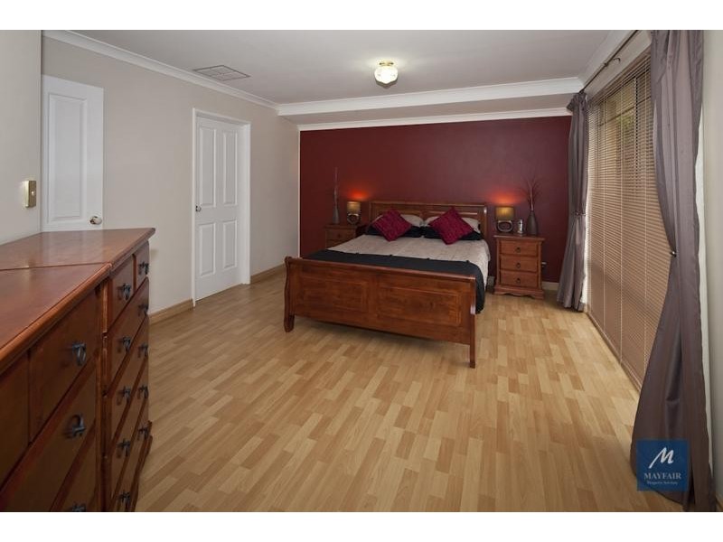 11 Menteith Place, Kinross WA 6028