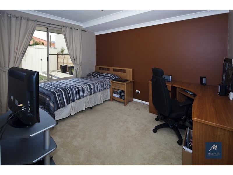 11 Menteith Place, Kinross WA 6028