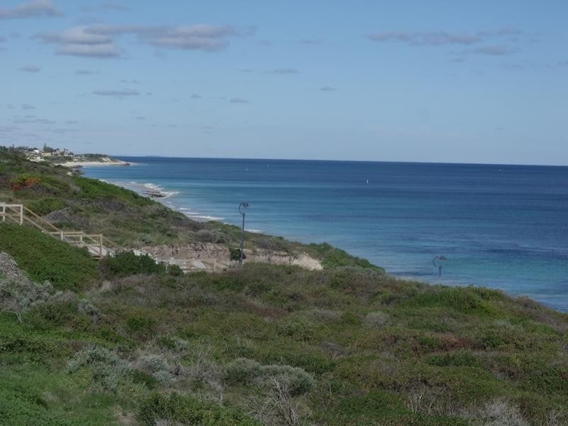 16 Seafarer Way, Jindalee WA 6036