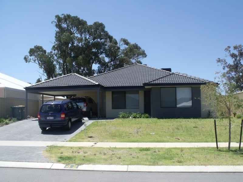 42 Broadford Avenue, Butler WA 6036