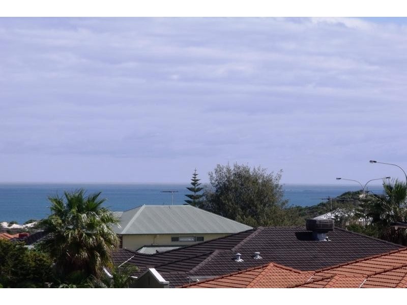 19 Trieste Court, Mindarie WA 6030