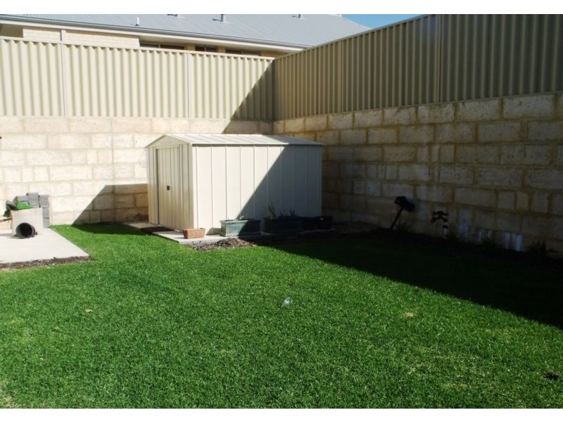 12 Eastwall Parkway, Butler WA 6036