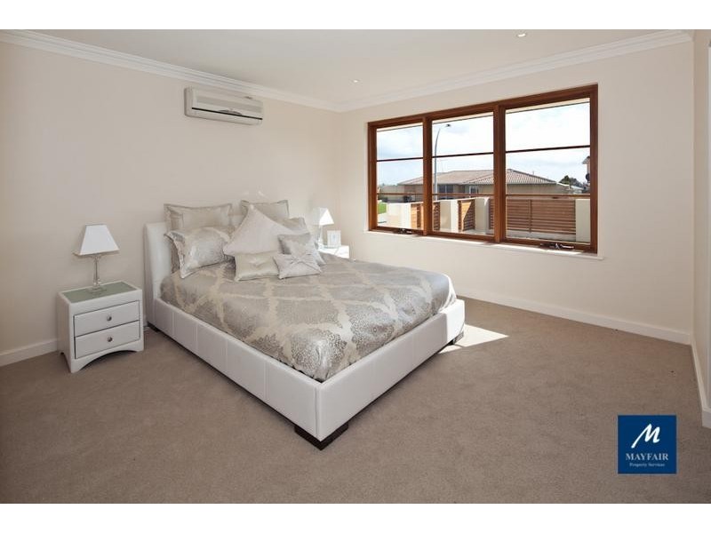 1 Chalmers Court, Mindarie WA 6030