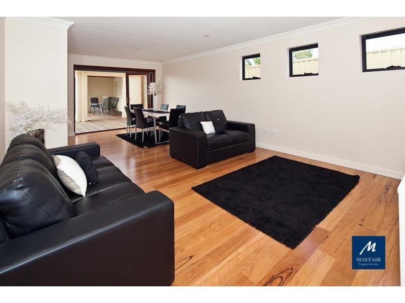 1 Chalmers Court, Mindarie WA 6030