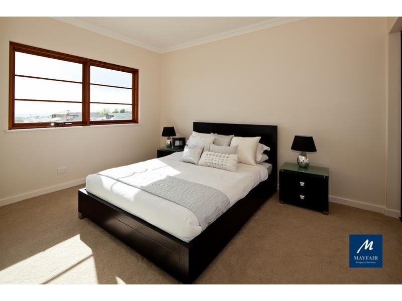 1 Chalmers Court, Mindarie WA 6030