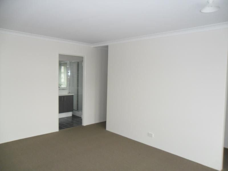 10 Pontoon Way, Alkimos WA 6038