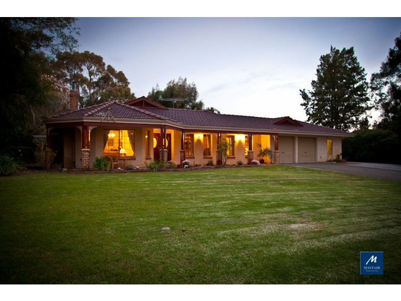 11 Poinciana Place, Wanneroo WA 6065