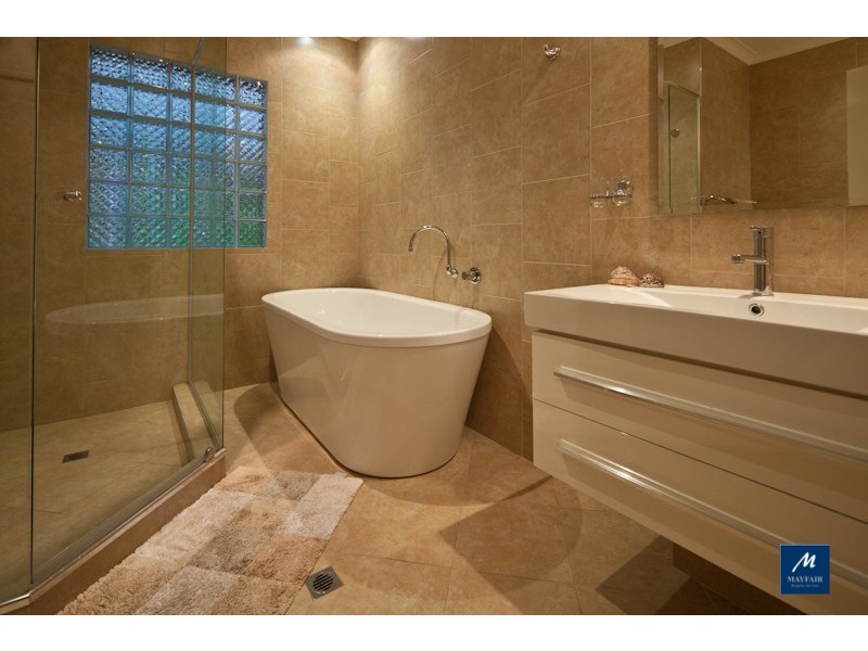 11 Poinciana Place, Wanneroo WA 6065