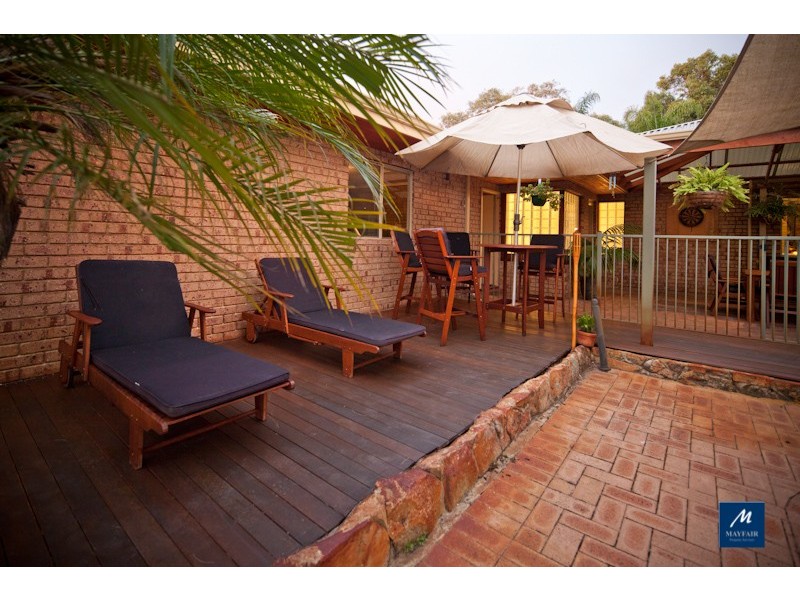 11 Poinciana Place, Wanneroo WA 6065