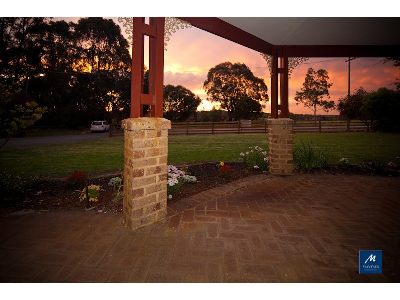 11 Poinciana Place, Wanneroo WA 6065