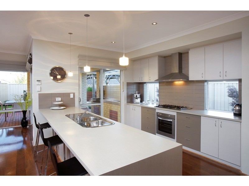 16 Jindalee Boulevard, Jindalee WA 6036