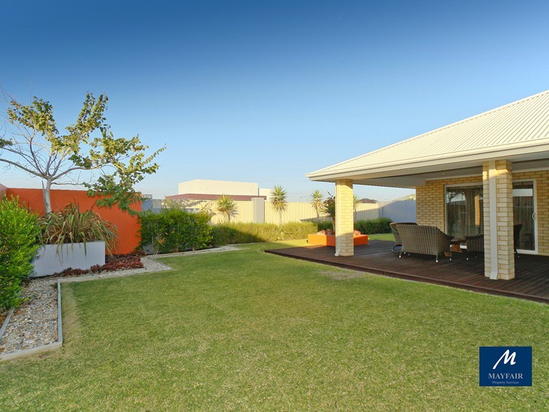 14 Jindalee Boulevard, Jindalee WA 6036