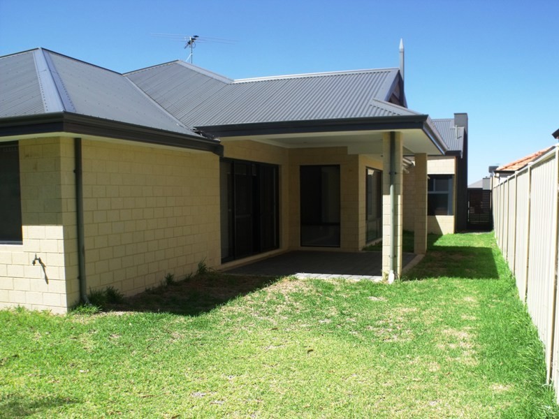 41 Carbine Loop, Banksia Grove WA 6031