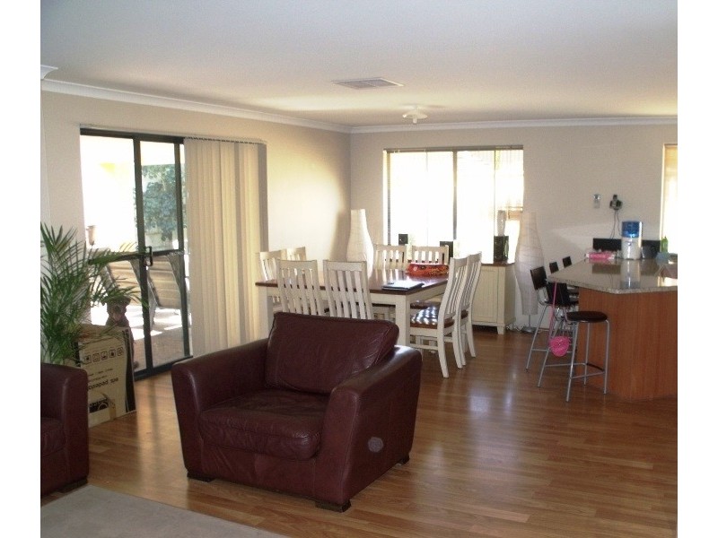 43 Dirleton Loop, Butler WA 6036