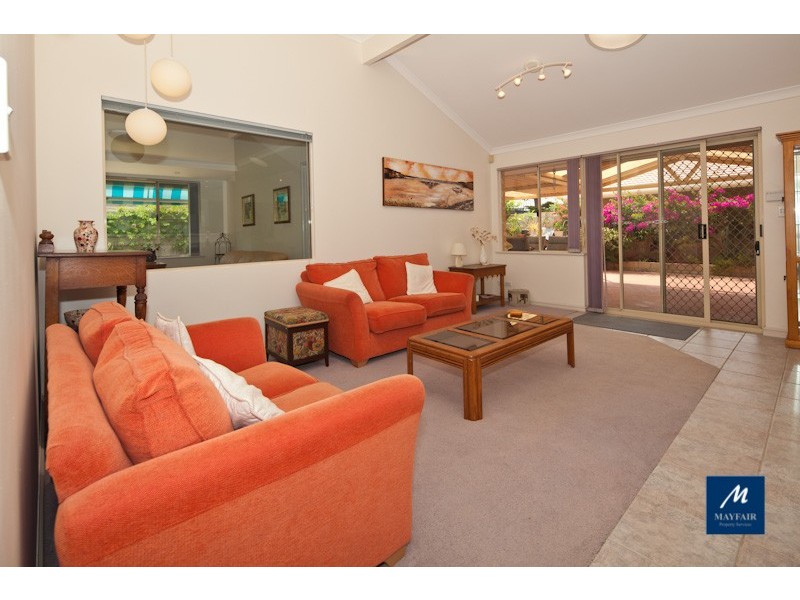 9 Castellon Entrance, Mindarie WA 6030