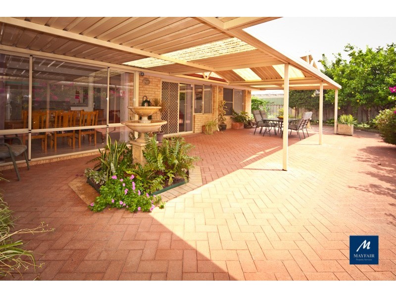 9 Castellon Entrance, Mindarie WA 6030