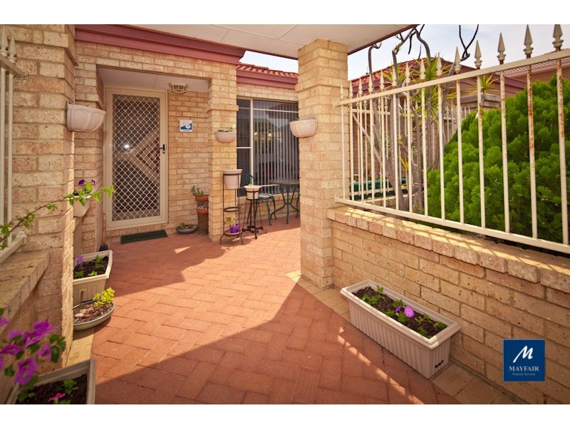 9 Castellon Entrance, Mindarie WA 6030