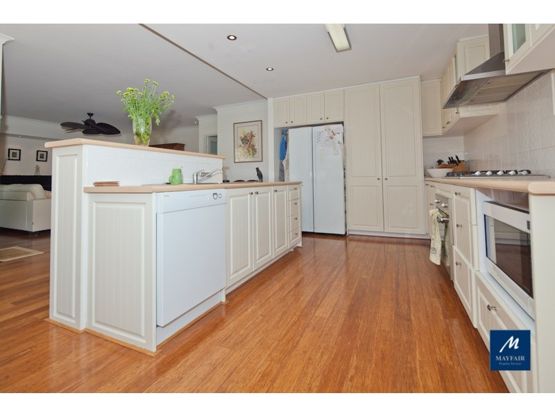 5 Polo Way, Butler WA 6036