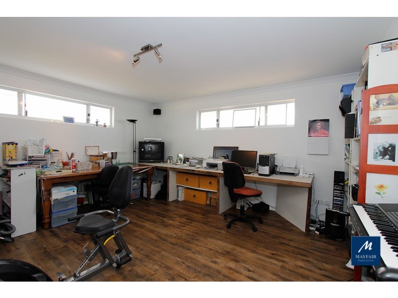 5 Polo Way, Butler WA 6036