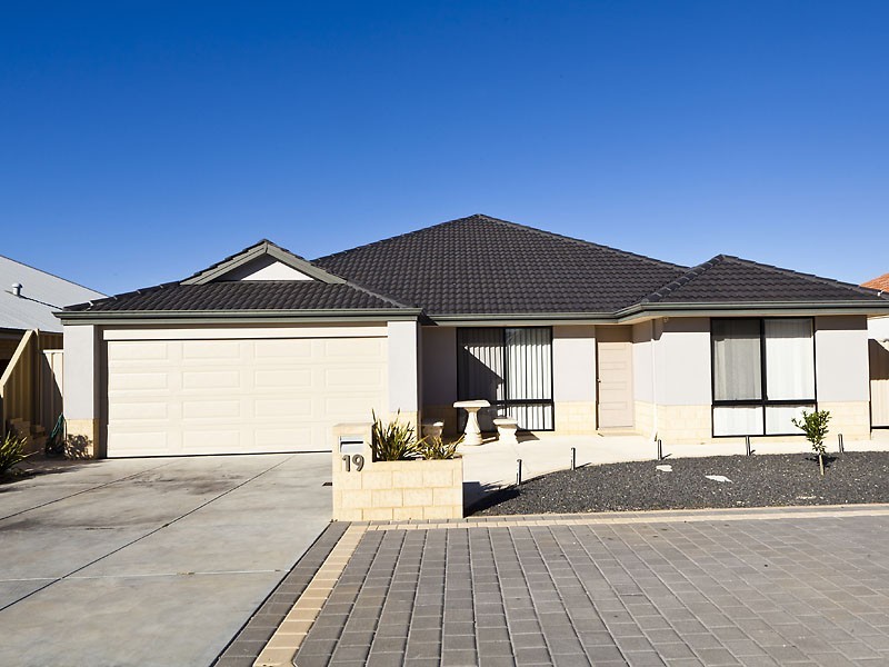 19 Finglas Meander, Butler WA 6036