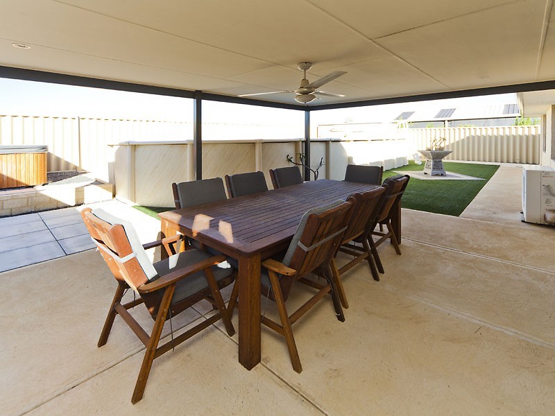 19 Finglas Meander, Butler WA 6036